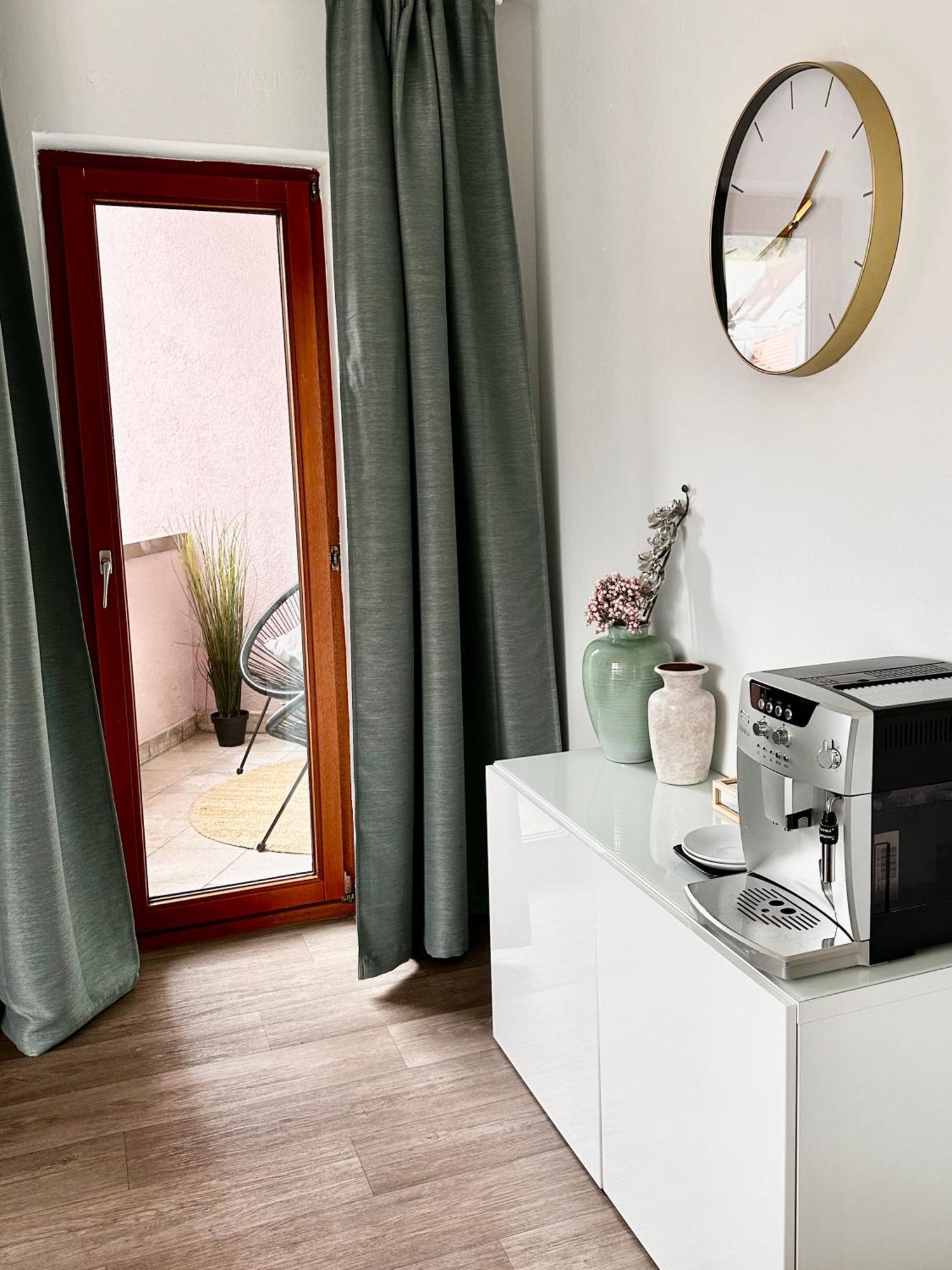 Wohnung Alte Mainbruecke - Gratis Kaffee - Netflix - Balkon 维尔茨堡 外观 照片